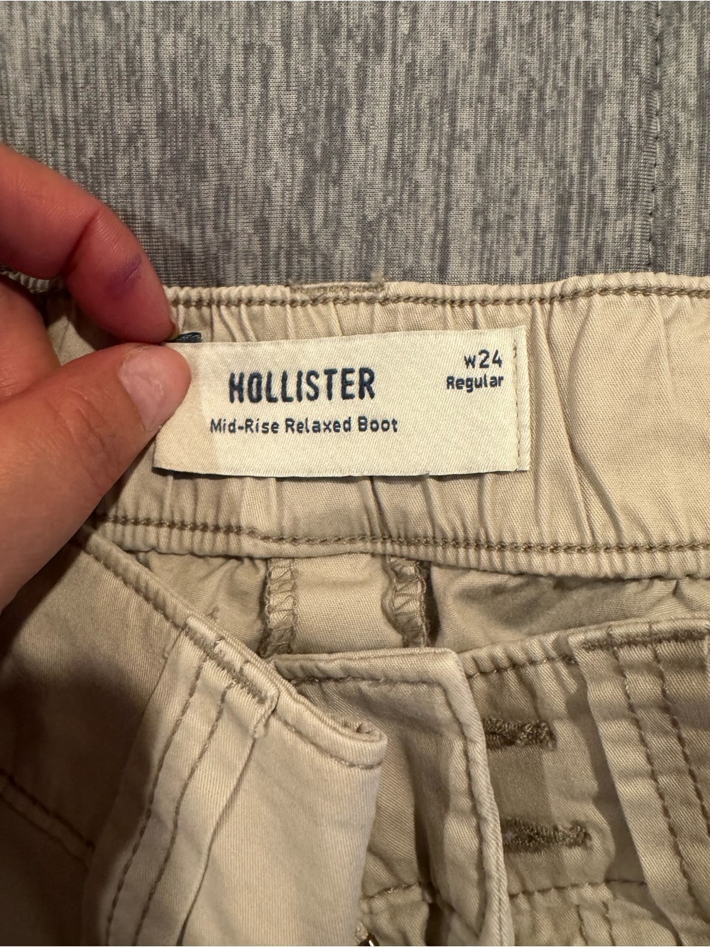 Hollister Women's Beige Mid-Rise Relaxed Boot Pants